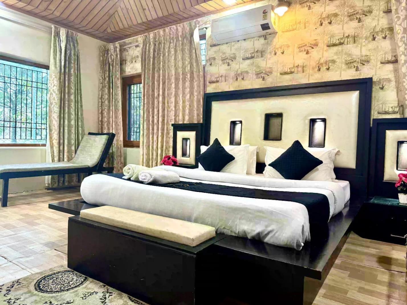 The Summer House Kasauli I Party & Music I Sky Bonfire I Managed By Exotic Stays Exterior foto